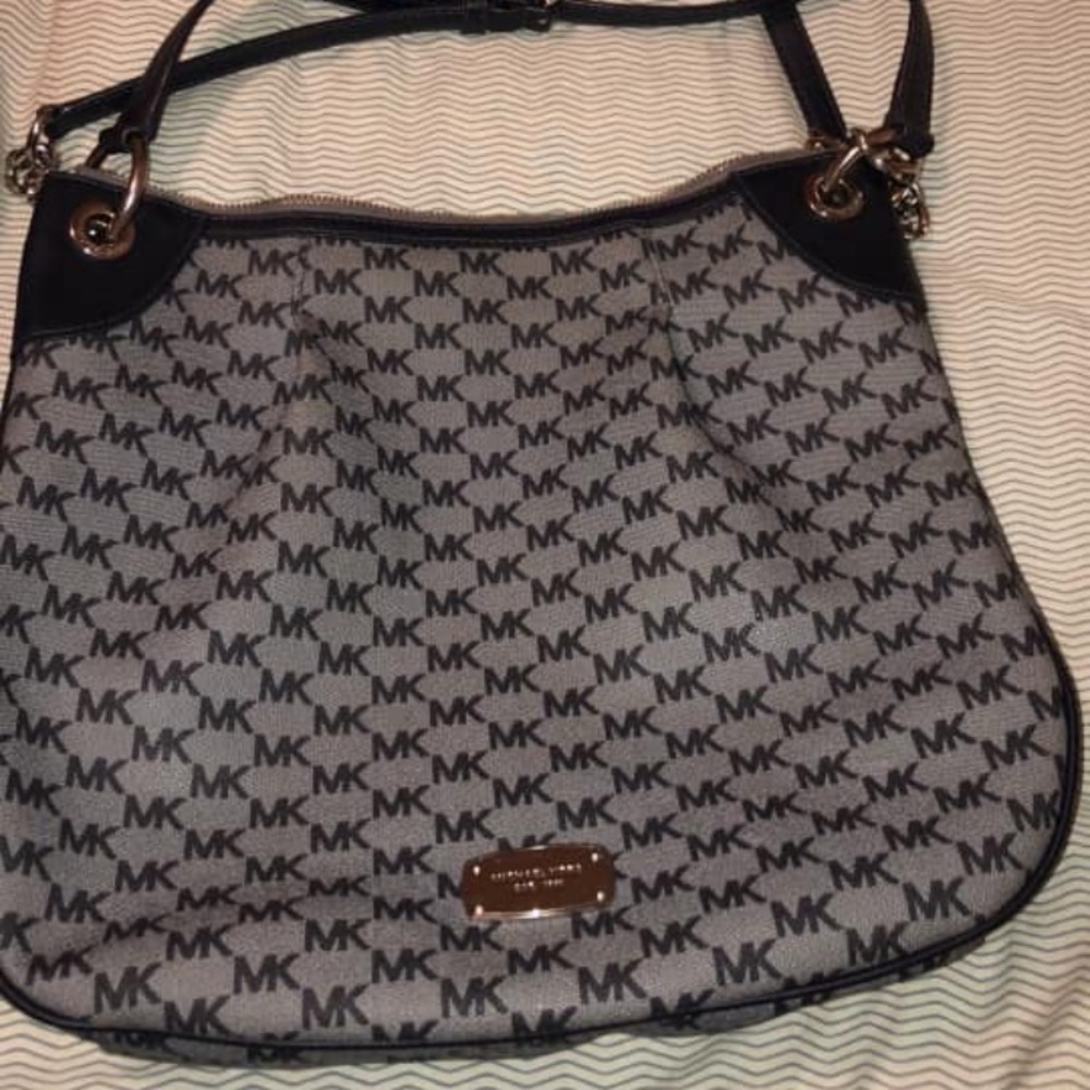 Michael Kors Crossbody/Shoulder Bag
